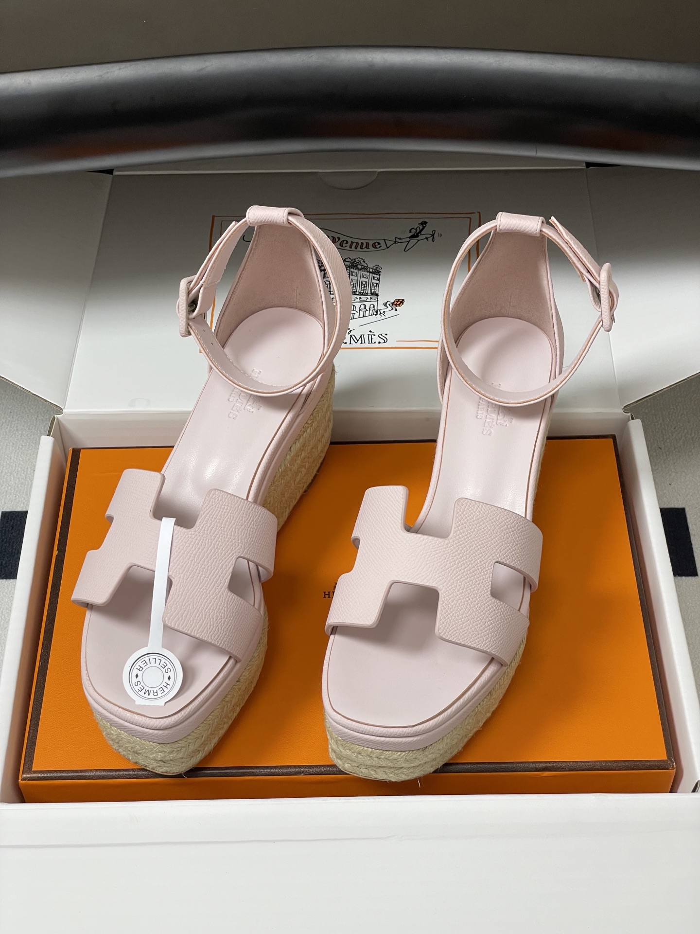 顶级品质（配高档飞机盒✈️）Hermes 爱马仕🐎 H家 Elda草编鞋系列经典H型鞋面坡跟凉鞋露趾后绑