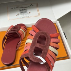 顶级品质(配高档飞机盒✈️)Hermes 爱马仕🐎 2026春夏新款 H家Noria凉拖鞋系列经典猪鼻子 顶级品质(配高档飞机盒✈️)Hermes 爱马仕🐎 2026春夏新款 H家Noria凉拖鞋系列经典猪鼻子