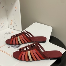 顶级品质(配高档飞机盒✈️)Hermes 爱马仕🐎 2026春夏新款 H家Noria凉拖鞋系列经典猪鼻子 顶级品质(配高档飞机盒✈️)Hermes 爱马仕🐎 2026春夏新款 H家Noria凉拖鞋系列经典猪鼻子