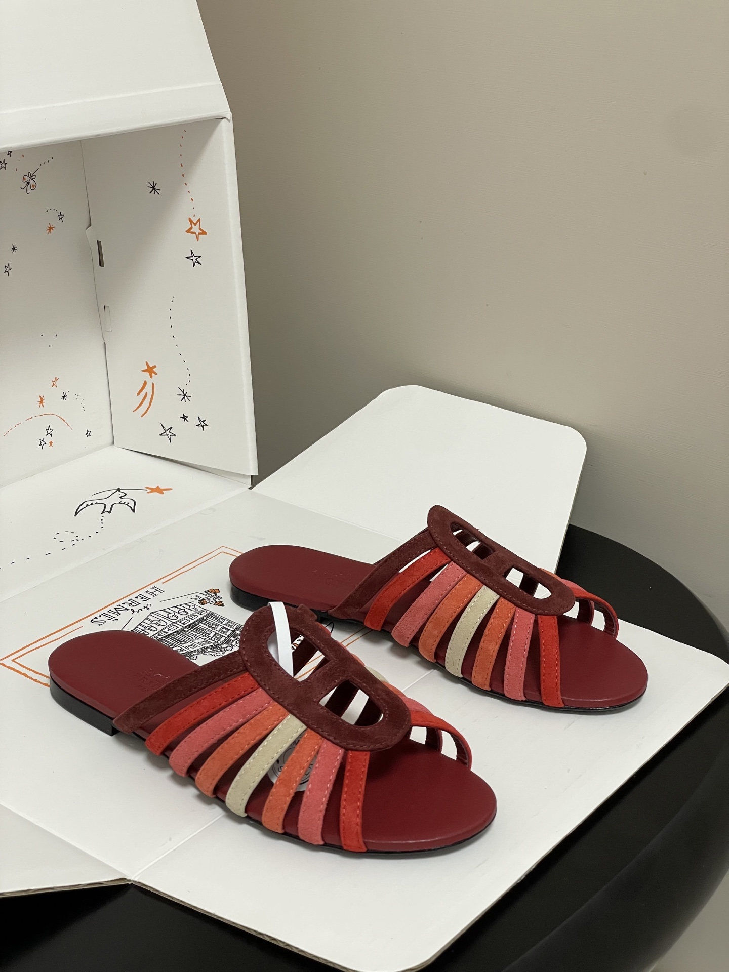 顶级品质（配高档飞机盒✈️）Hermes 爱马仕🐎 2026春夏新款 H家Noria凉拖鞋系列经典猪鼻子