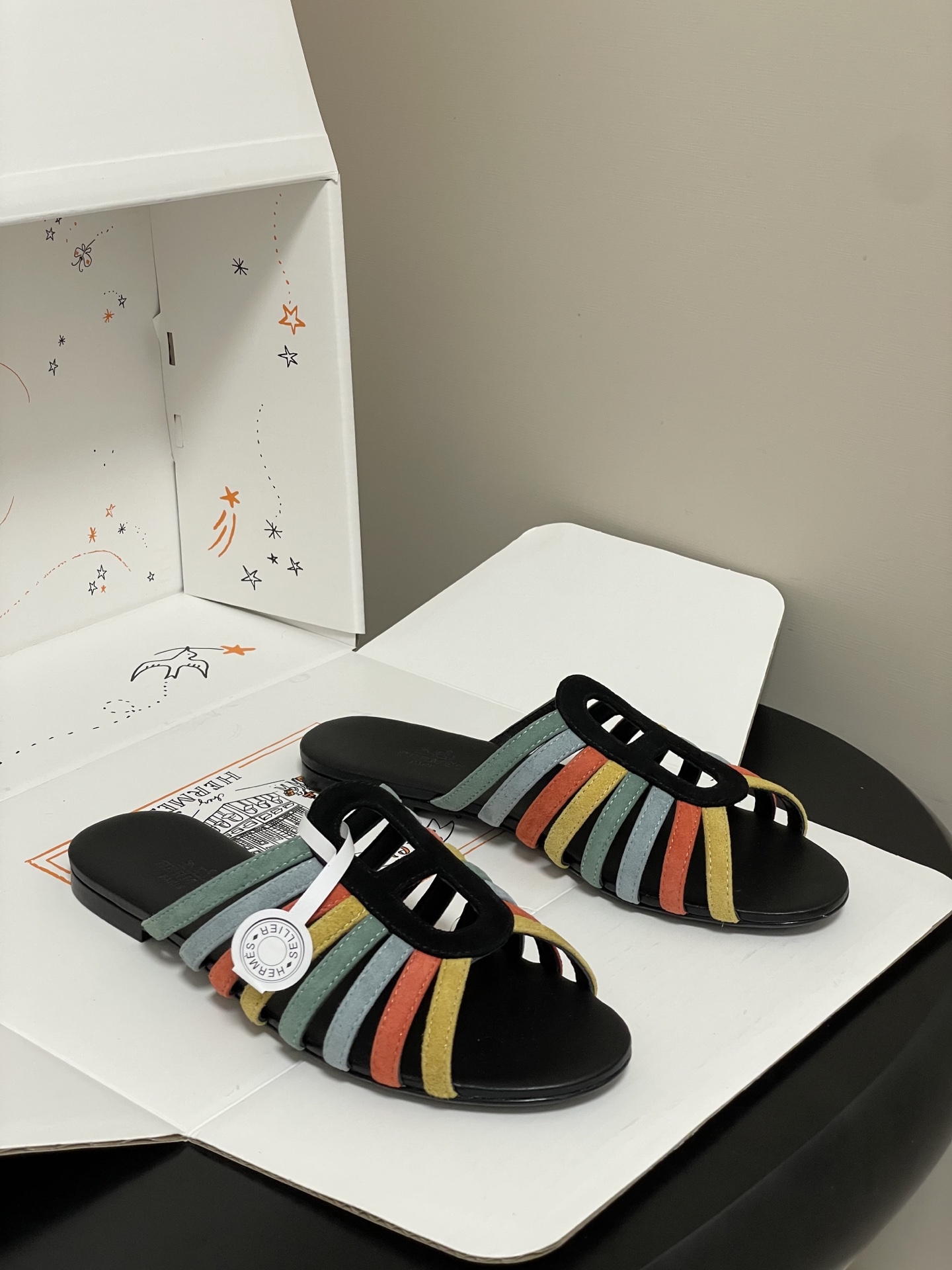 顶级品质（配高档飞机盒✈️）Hermes 爱马仕🐎 2026春夏新款 H家Noria凉拖鞋系列经典猪鼻子