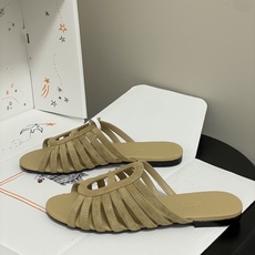 顶级品质(配高档飞机盒✈️)Hermes 爱马仕🐎 2026春夏新款 H家Noria凉拖鞋系列经典猪鼻子 顶级品质(配高档飞机盒✈️)Hermes 爱马仕🐎 2026春夏新款 H家Noria凉拖鞋系列经典猪鼻子