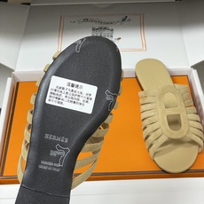 顶级品质(配高档飞机盒✈️)Hermes 爱马仕🐎 2026春夏新款 H家Noria凉拖鞋系列经典猪鼻子 顶级品质(配高档飞机盒✈️)Hermes 爱马仕🐎 2026春夏新款 H家Noria凉拖鞋系列经典猪鼻子