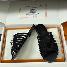 顶级品质(配高档飞机盒✈️)Hermes 爱马仕🐎 2026春夏新款 H家Noria凉拖鞋系列经典猪鼻子 顶级品质(配高档飞机盒✈️)Hermes 爱马仕🐎 2026春夏新款 H家Noria凉拖鞋系列经典猪鼻子