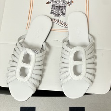 顶级品质(配高档飞机盒✈️)Hermes 爱马仕🐎 2026春夏新款 H家Noria凉拖鞋系列经典猪鼻子 顶级品质(配高档飞机盒✈️)Hermes 爱马仕🐎 2026春夏新款 H家Noria凉拖鞋系列经典猪鼻子