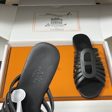 顶级品质(配高档飞机盒✈️)Hermes 爱马仕🐎 2026春夏新款 H家Noria凉拖鞋系列经典猪鼻子 顶级品质(配高档飞机盒✈️)Hermes 爱马仕🐎 2026春夏新款 H家Noria凉拖鞋系列经典猪鼻子