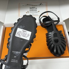 顶级品质(配高档飞机盒✈️)Hermes 爱马仕🐎 2026春夏新款 H家Nour凉鞋系列经典猪鼻子罗马 顶级品质(配高档飞机盒✈️)Hermes 爱马仕🐎 2026春夏新款 H家Nour凉鞋系列经典猪鼻子罗马