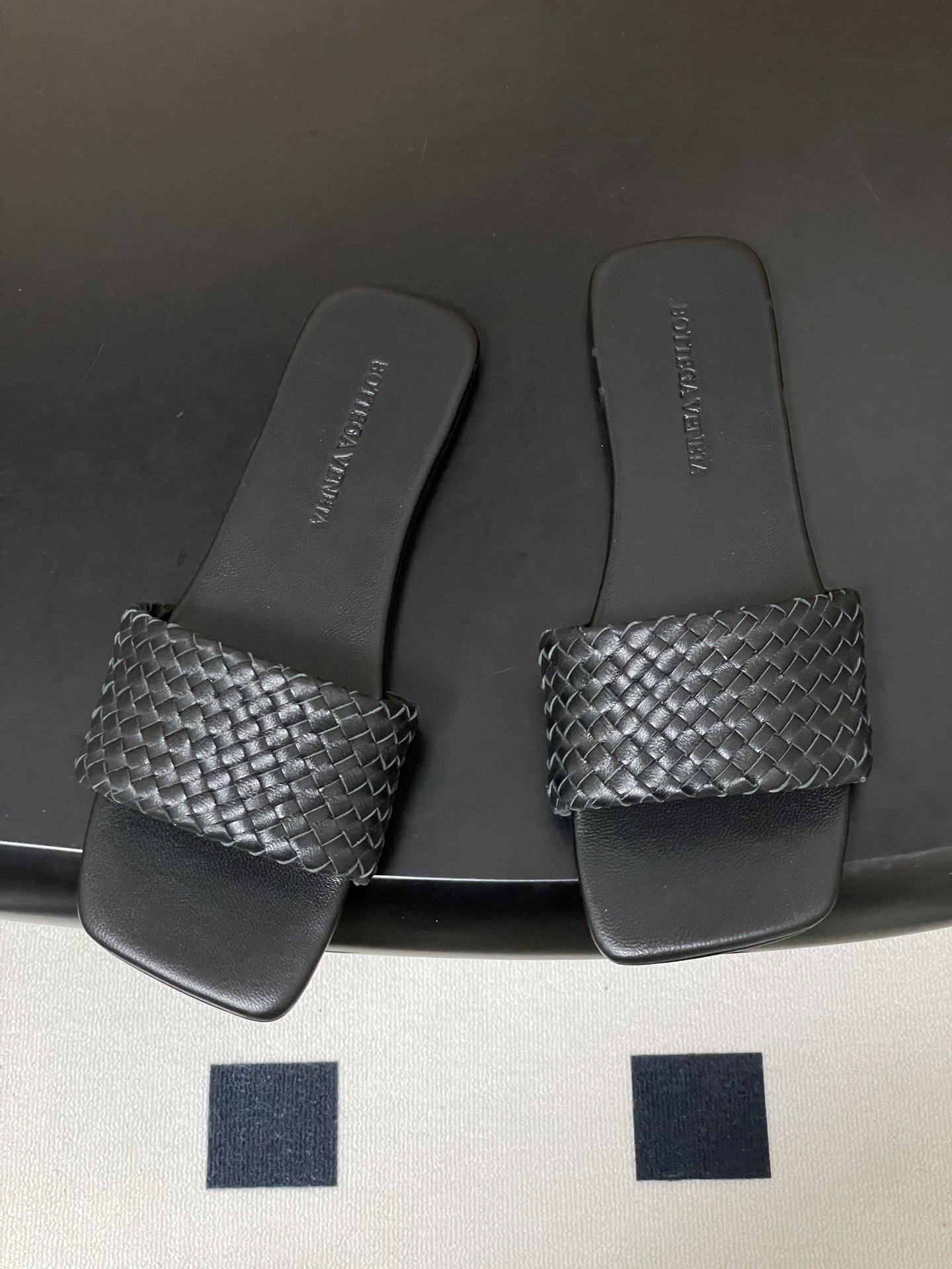 顶级品质BOTTEGA VENETA 葆蝶家 2026夏季新款 BV Palazzo拖鞋经典编织鞋面一字