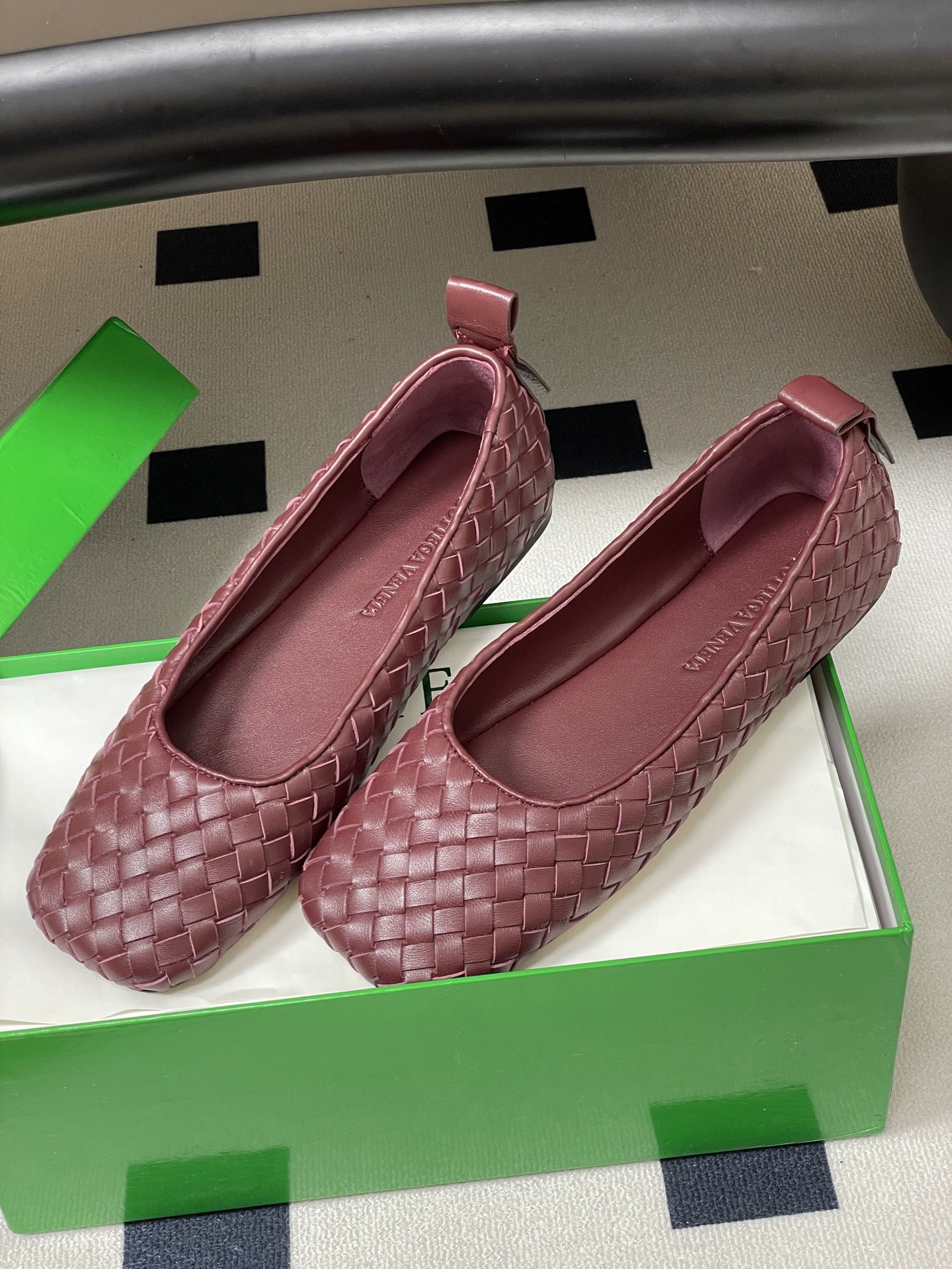 顶级品质BOTTEGA VENETA 葆蝶家 2026夏季新款 BV Charlotte 编织芭蕾舞鞋复