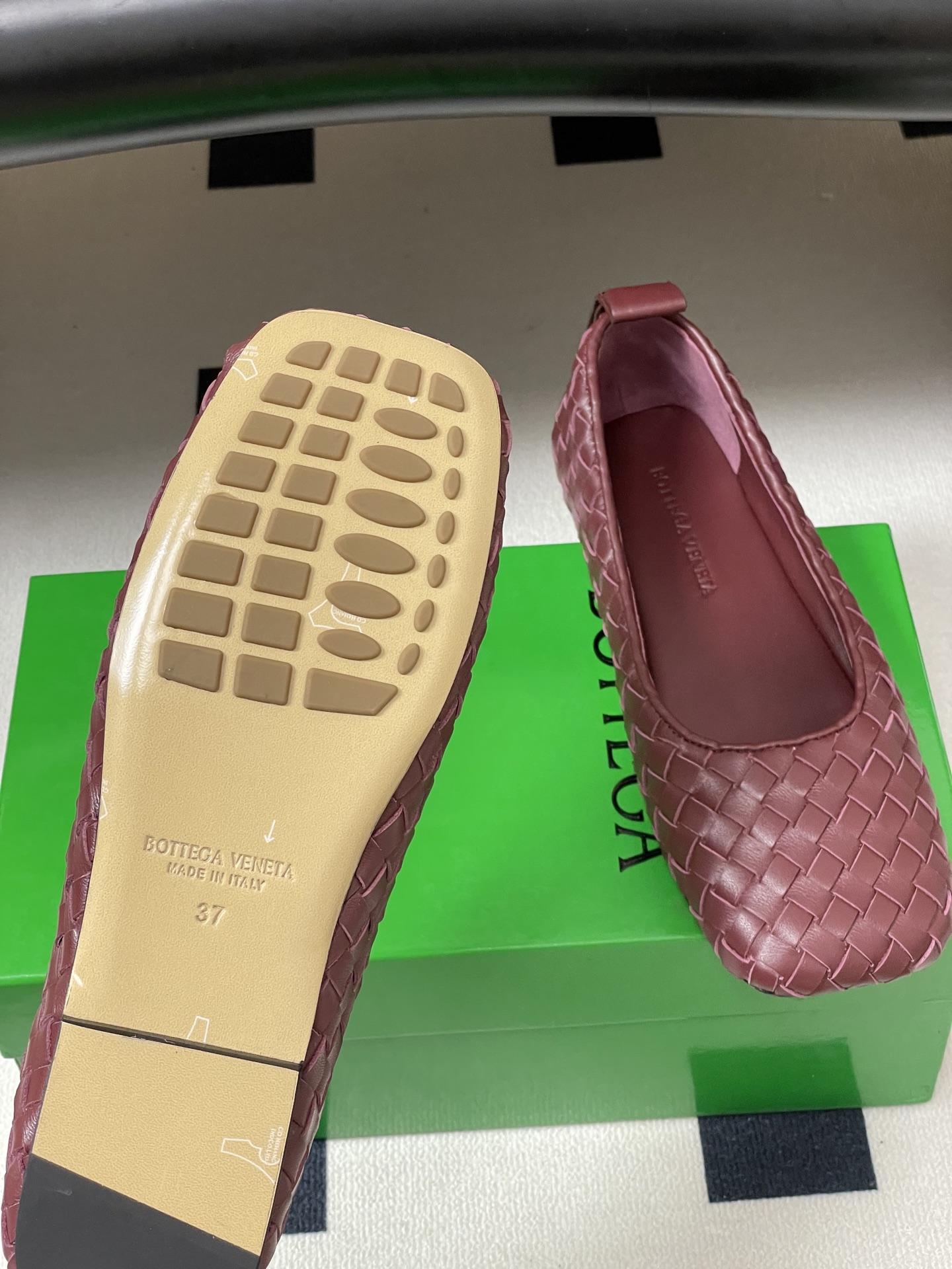 顶级品质BOTTEGA VENETA 葆蝶家 2026夏季新款 BV Charlotte 编织芭蕾舞鞋复
