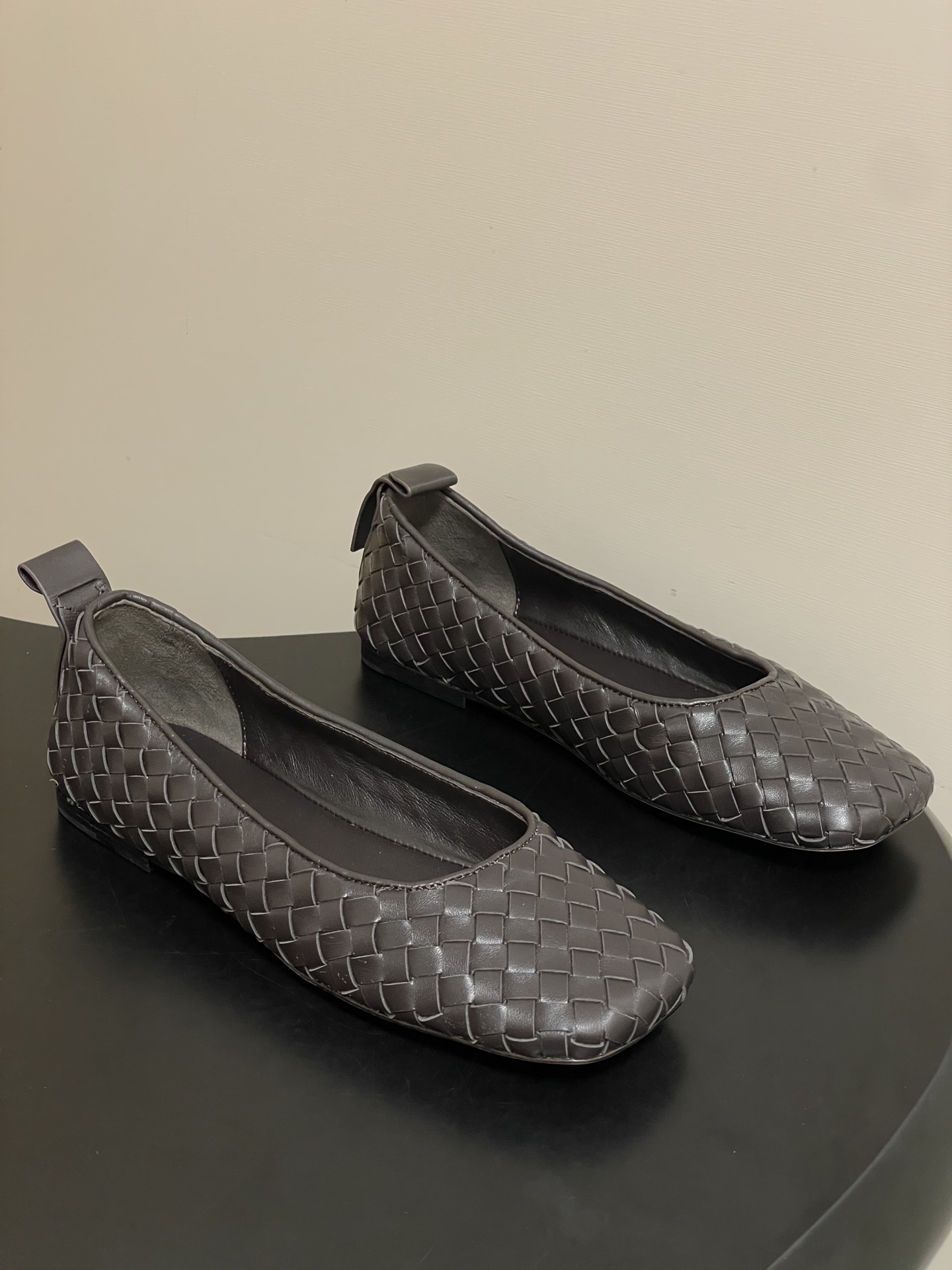 顶级品质BOTTEGA VENETA 葆蝶家 2026夏季新款 BV Charlotte 编织芭蕾舞鞋复