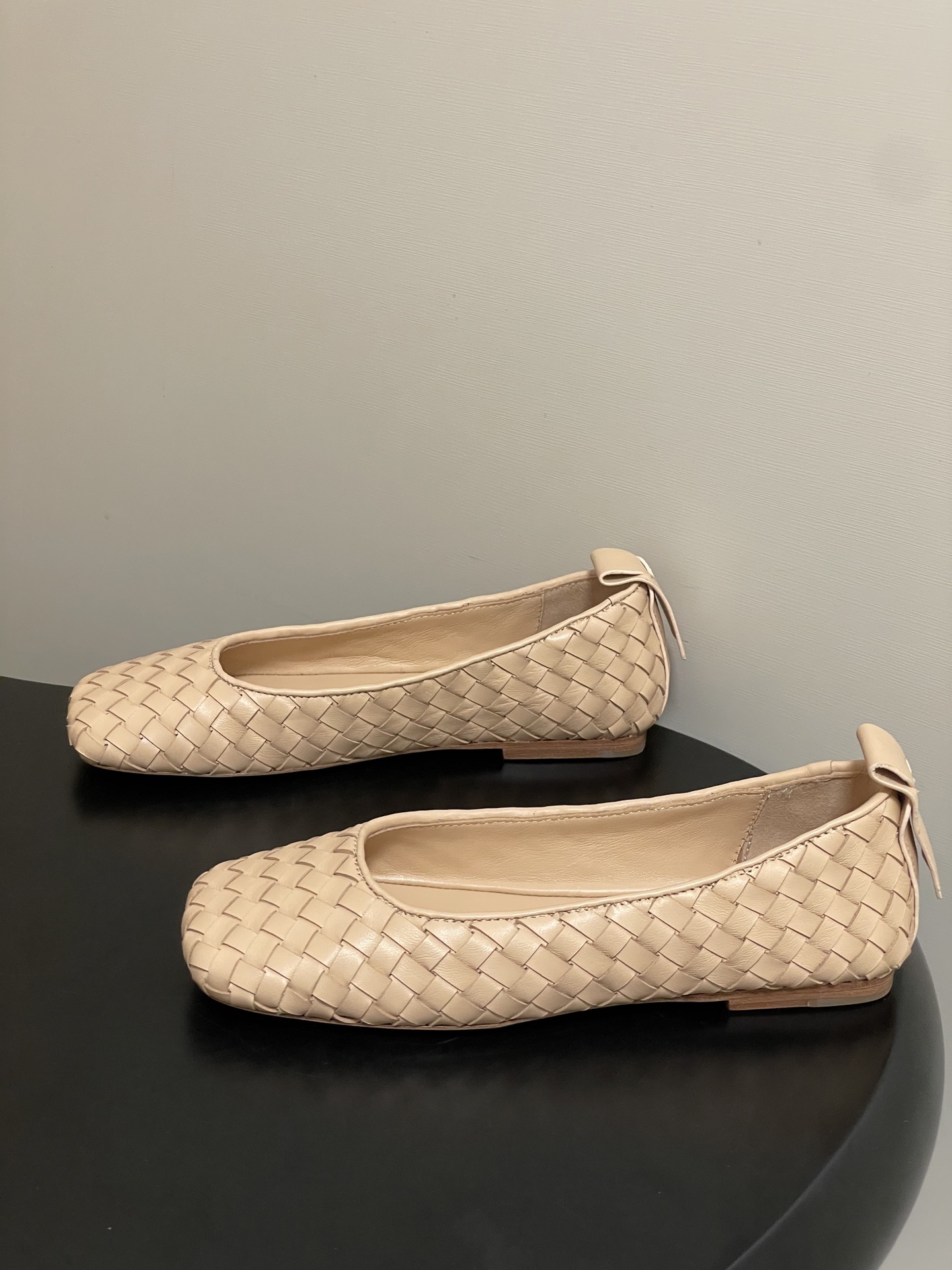 顶级品质BOTTEGA VENETA 葆蝶家 2026夏季新款 BV Charlotte 编织芭蕾舞鞋复