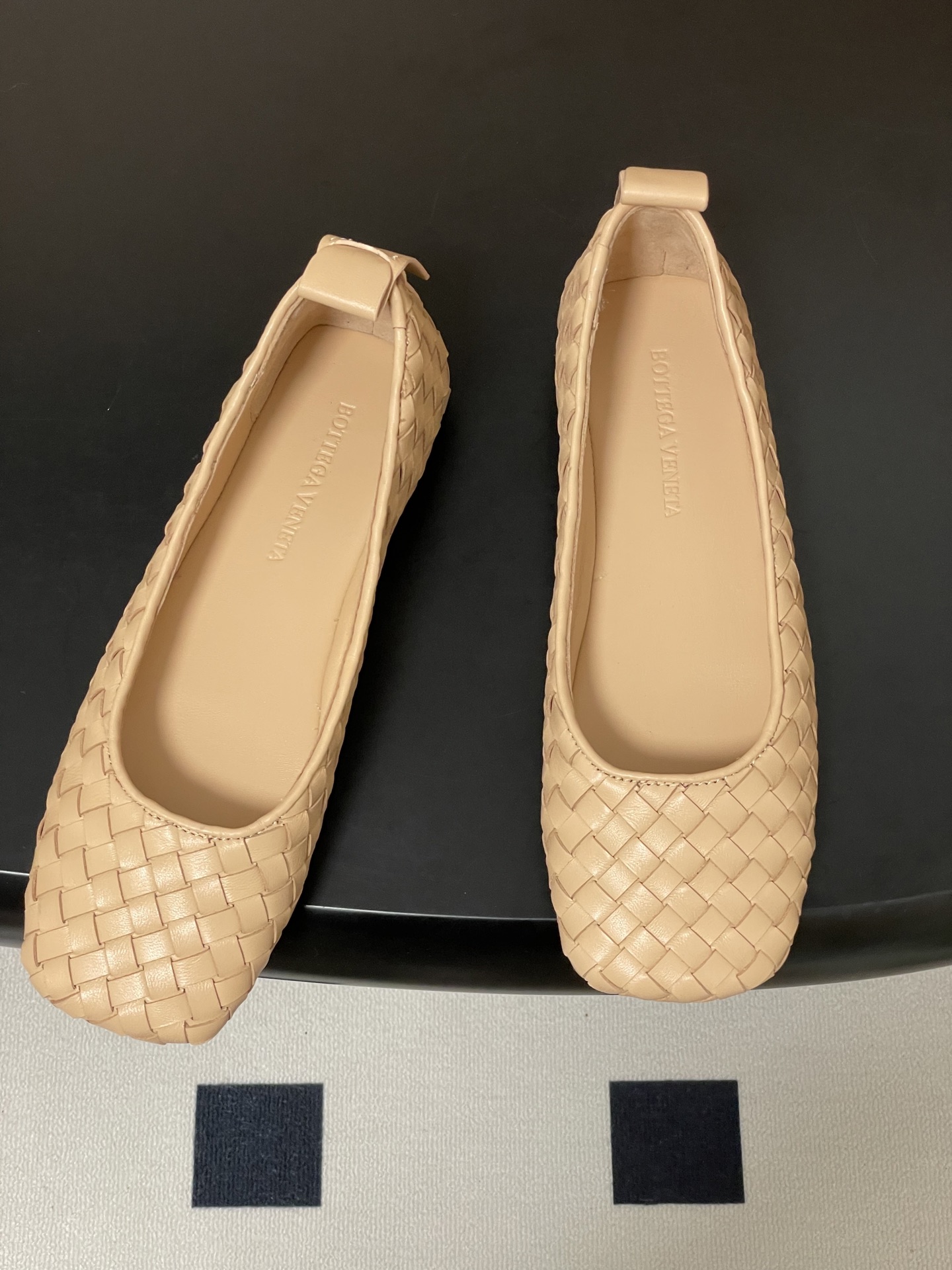 顶级品质BOTTEGA VENETA 葆蝶家 2026夏季新款 BV Charlotte 编织芭蕾舞鞋复