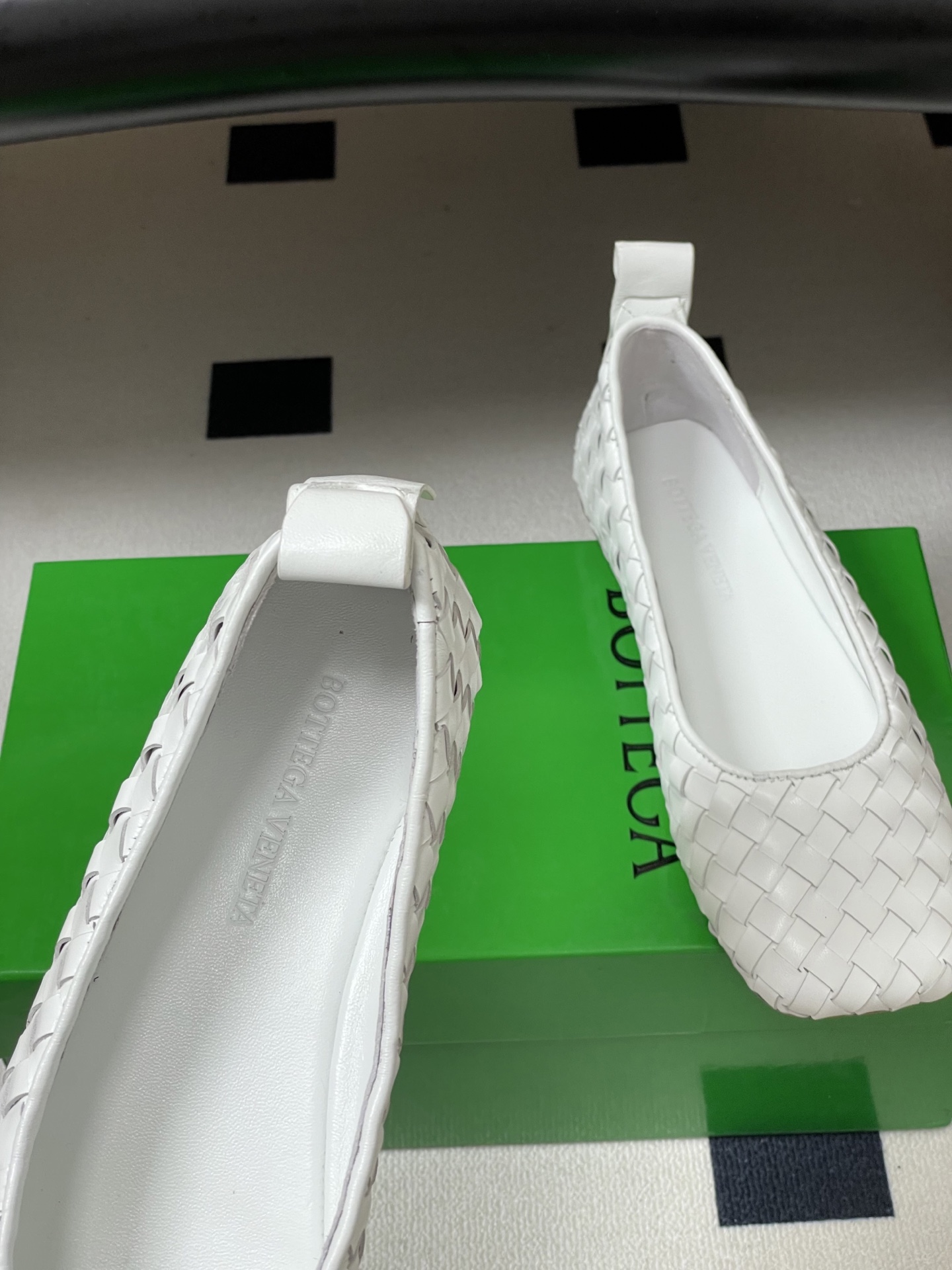 顶级品质BOTTEGA VENETA 葆蝶家 2026夏季新款 BV Charlotte 编织芭蕾舞鞋复