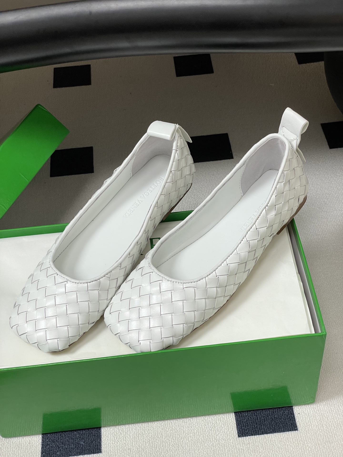 顶级品质BOTTEGA VENETA 葆蝶家 2026夏季新款 BV Charlotte 编织芭蕾舞鞋复