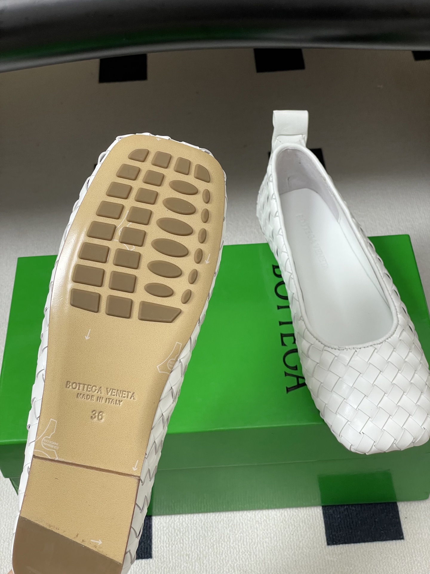顶级品质BOTTEGA VENETA 葆蝶家 2026夏季新款 BV Charlotte 编织芭蕾舞鞋复