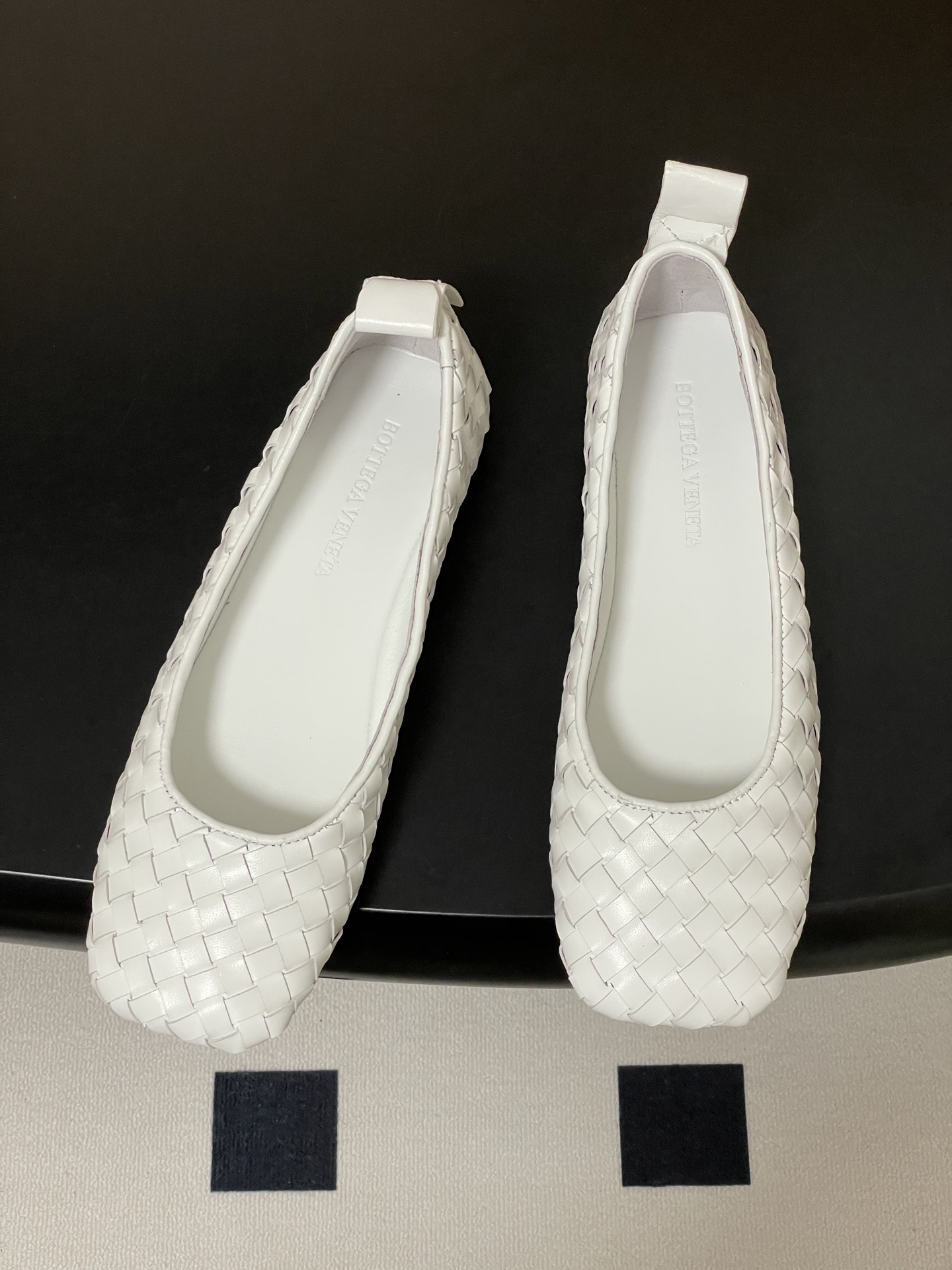 顶级品质BOTTEGA VENETA 葆蝶家 2026夏季新款 BV Charlotte 编织芭蕾舞鞋复