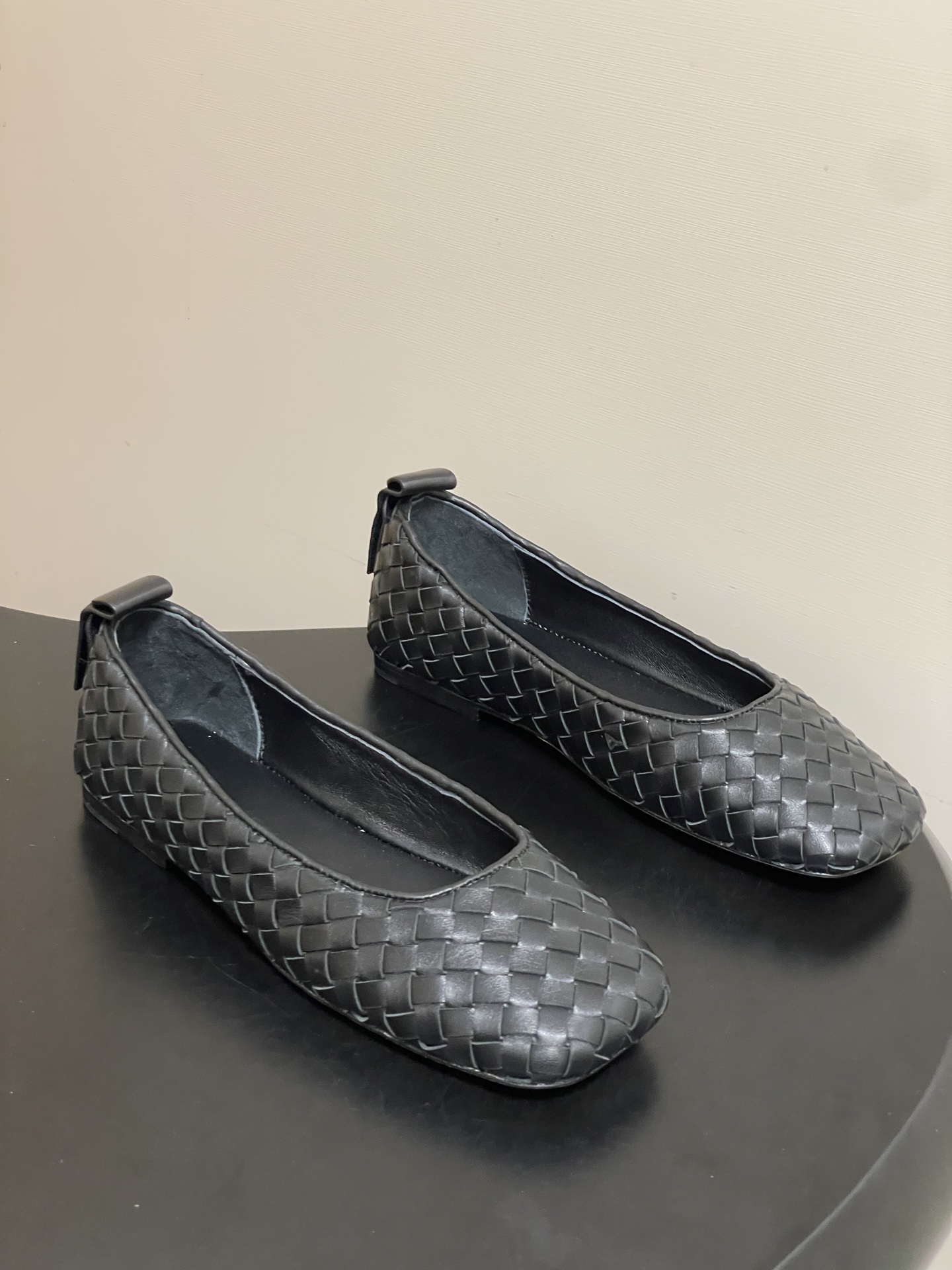 顶级品质BOTTEGA VENETA 葆蝶家 2026夏季新款 BV Charlotte 编织芭蕾舞鞋复