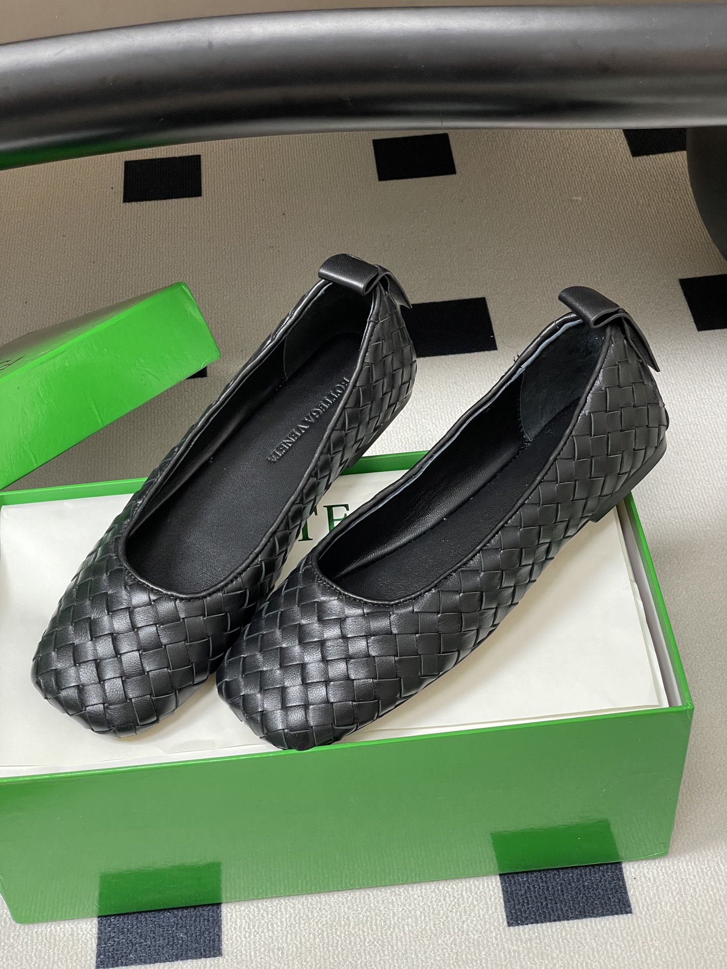 顶级品质BOTTEGA VENETA 葆蝶家 2026夏季新款 BV Charlotte 编织芭蕾舞鞋复