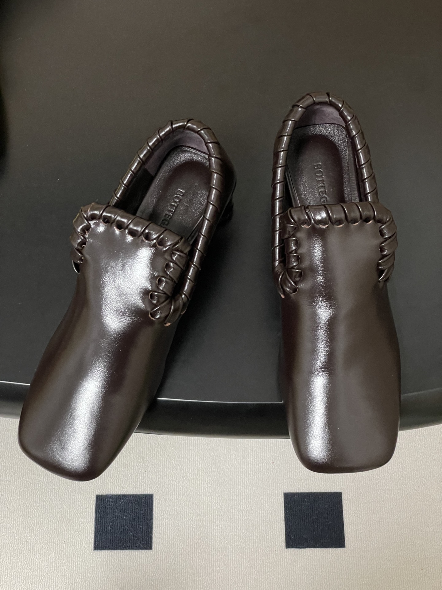 顶级品质BOTTEGA VENETA 葆蝶家 2026夏季新款 BV Sabato 高跟乐福鞋复古老钱风