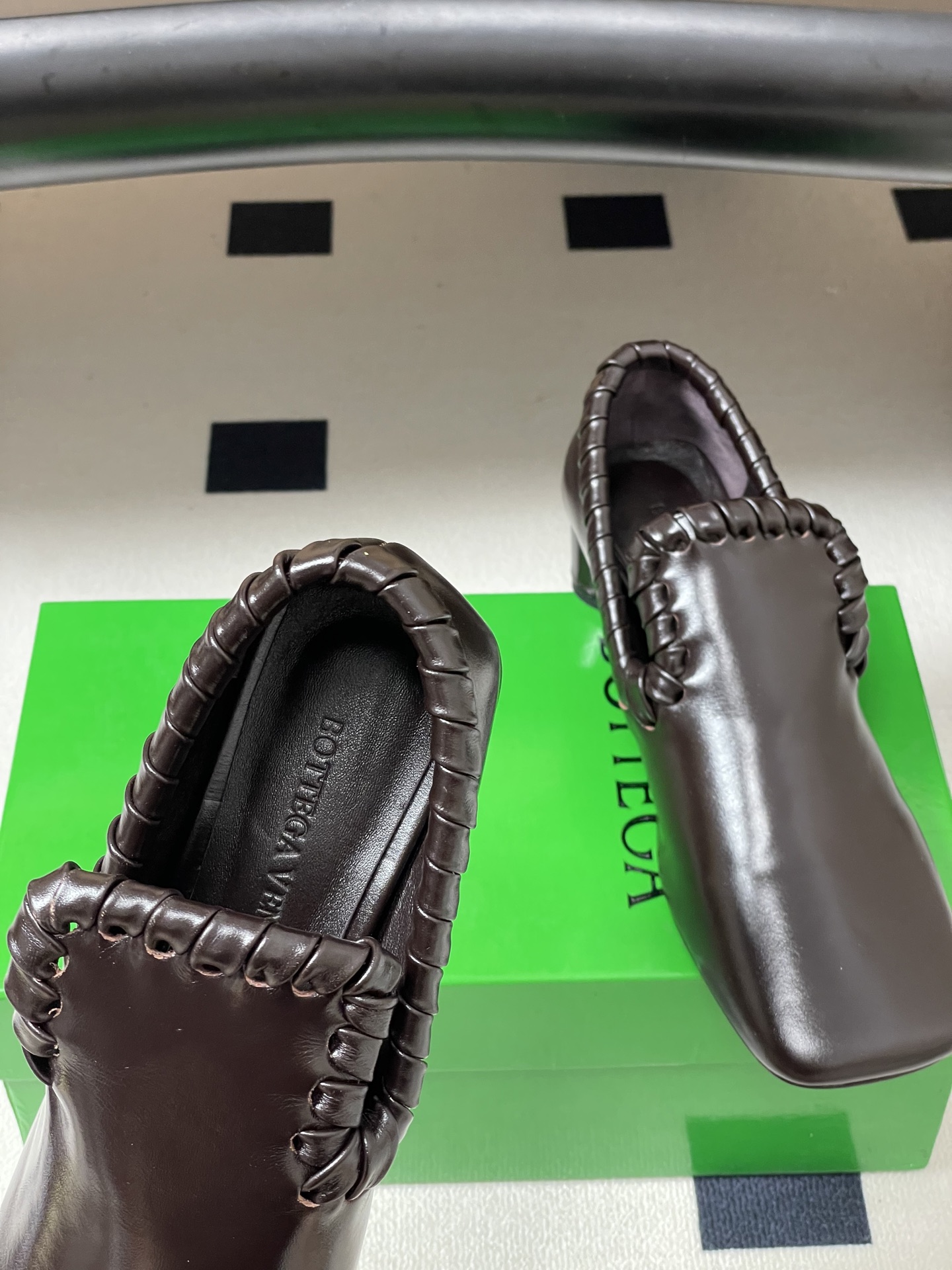 顶级品质BOTTEGA VENETA 葆蝶家 2026夏季新款 BV Sabato 高跟乐福鞋复古老钱风