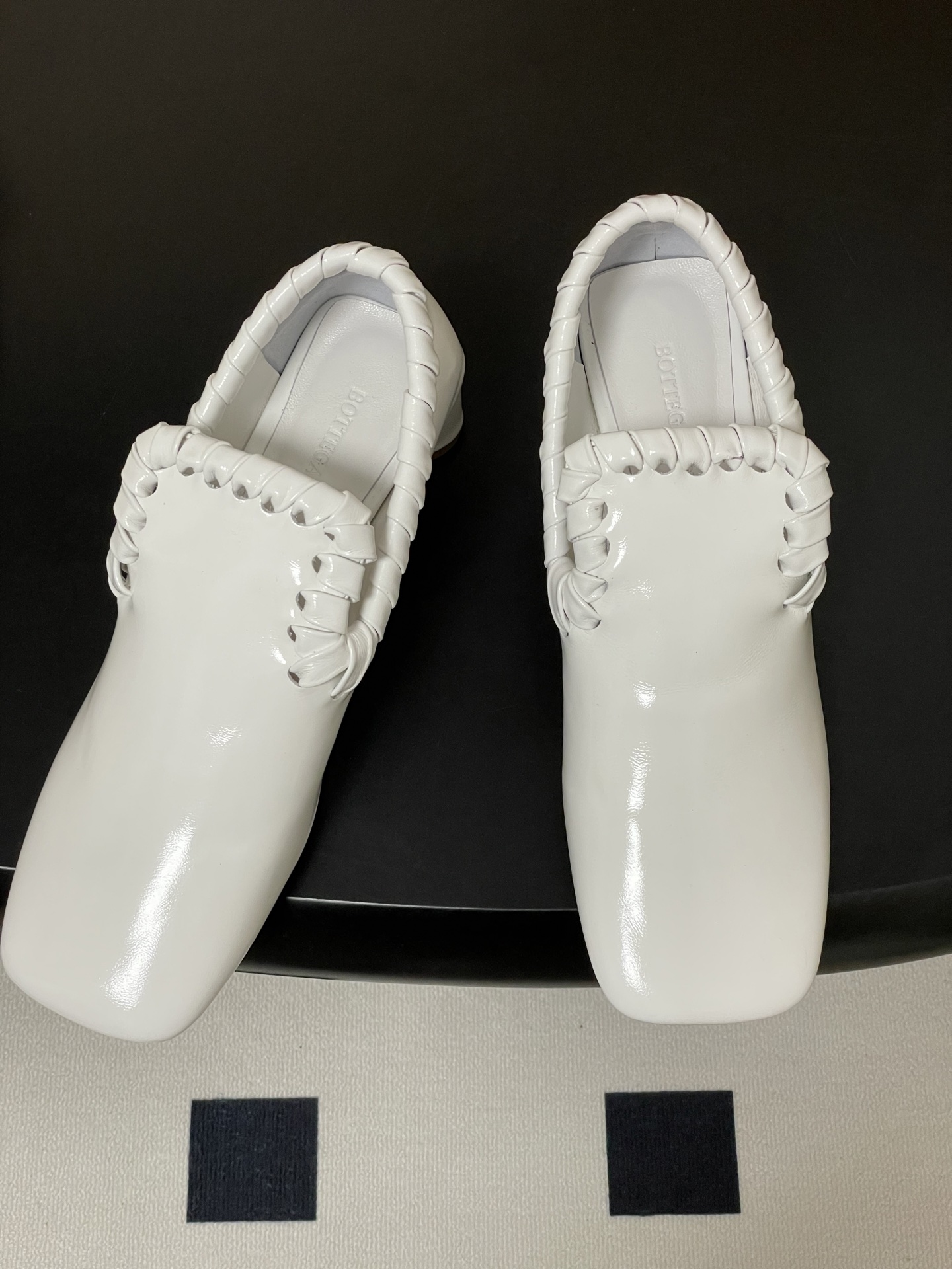 顶级品质BOTTEGA VENETA 葆蝶家 2026夏季新款 BV Sabato 高跟乐福鞋复古老钱风