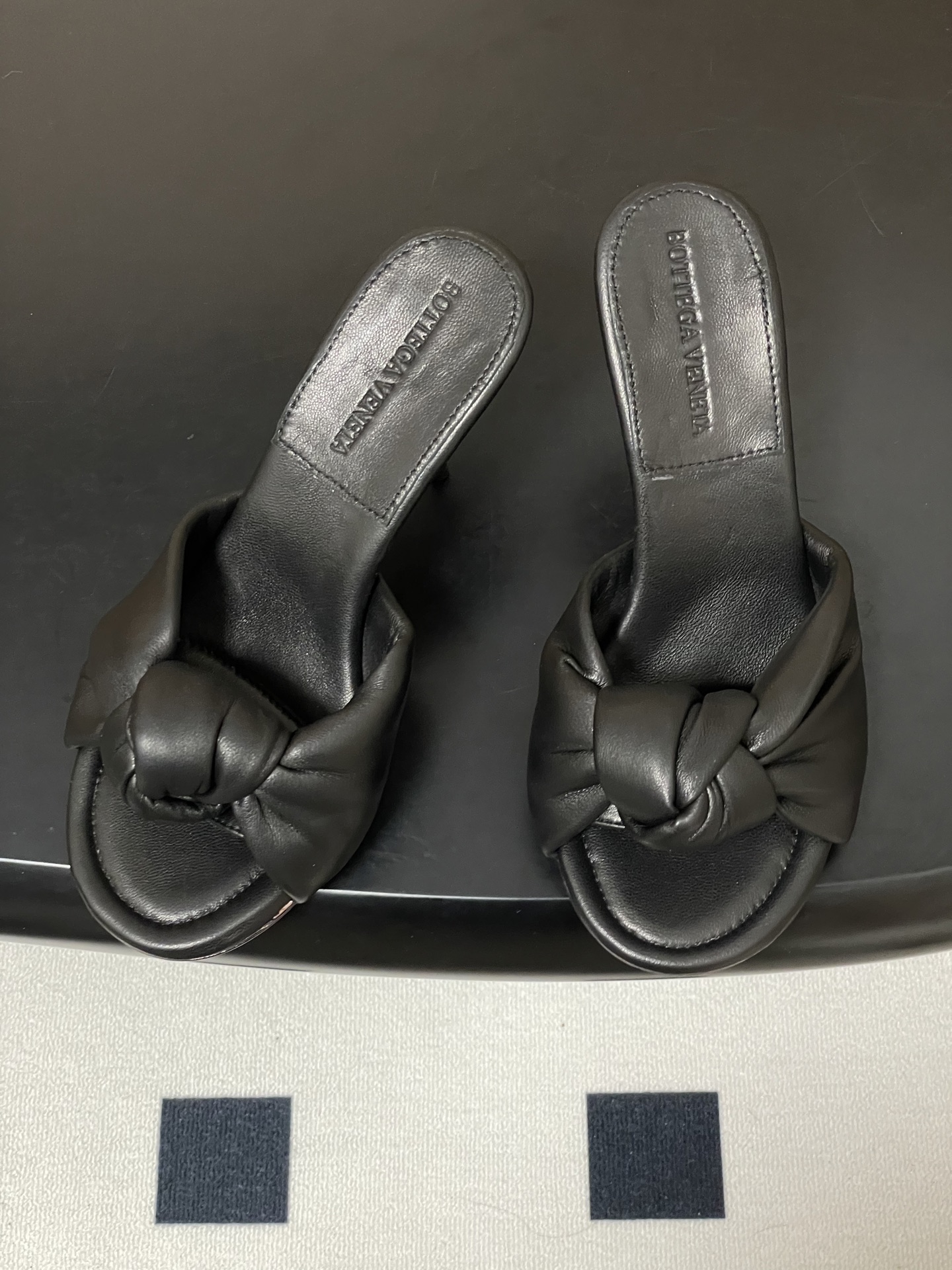 顶级品质BOTTEGA VENETA 葆蝶家 2026夏季新款 BV Cherry打结穆勒拖鞋系列细高跟