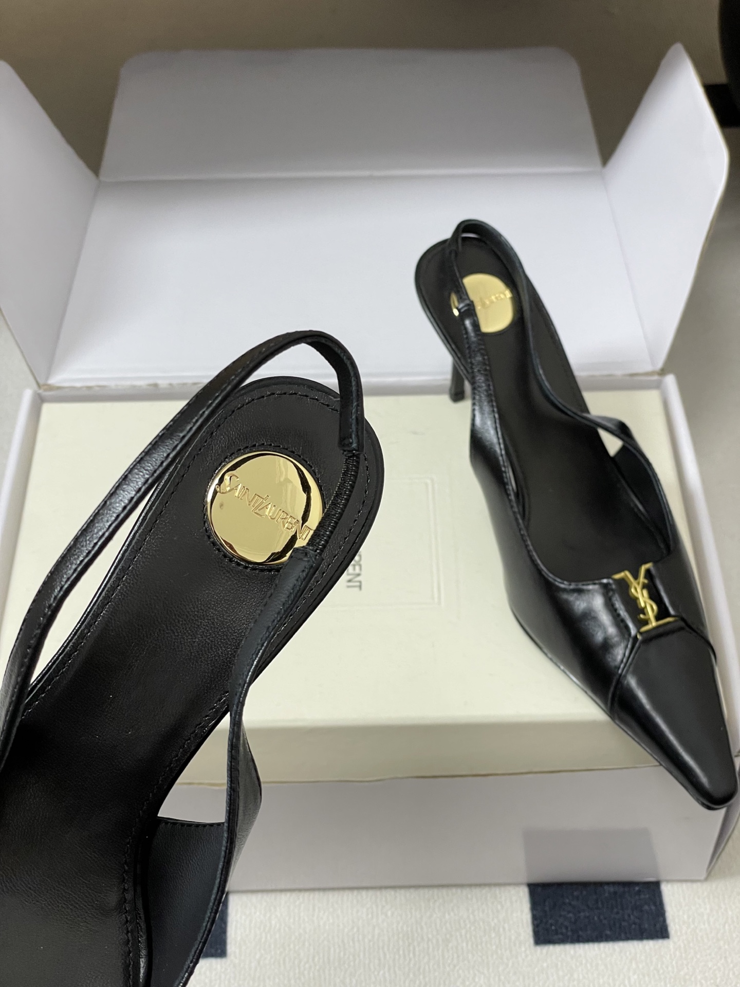 顶级品质(配高档飞机盒✈️)Saint Laurent 圣罗兰fw26 new arrival~ YSL 顶级品质(配高档飞机盒✈️)Saint Laurent 圣罗兰fw26 new arrival~ YSL