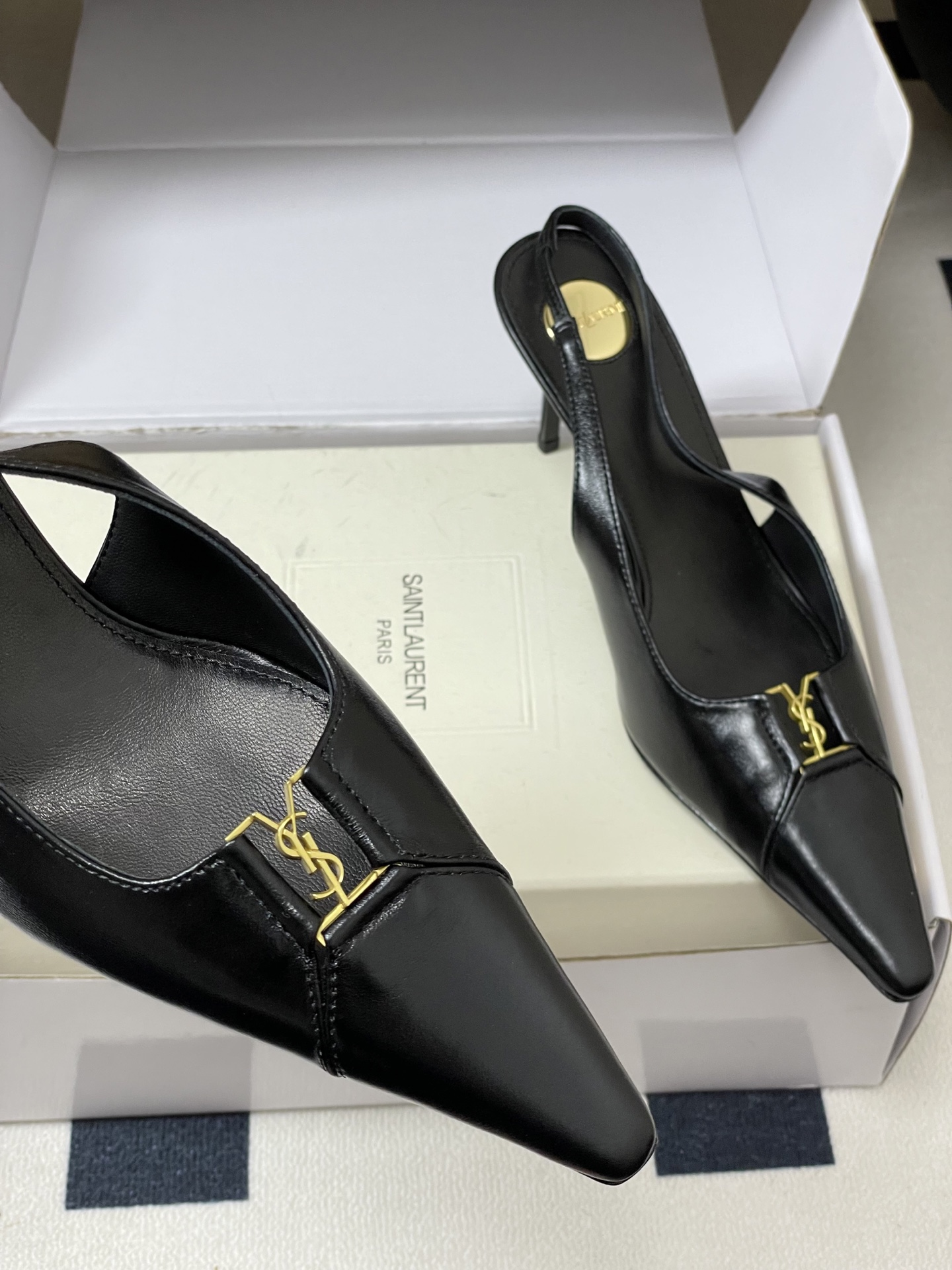 顶级品质(配高档飞机盒✈️)Saint Laurent 圣罗兰fw26 new arrival~ YSL 顶级品质(配高档飞机盒✈️)Saint Laurent 圣罗兰fw26 new arrival~ YSL
