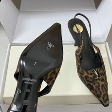 顶级品质(配高档飞机盒✈️)Saint Laurent 圣罗兰fw26 new arrival~ YSL 顶级品质(配高档飞机盒✈️)Saint Laurent 圣罗兰fw26 new arrival~ YSL