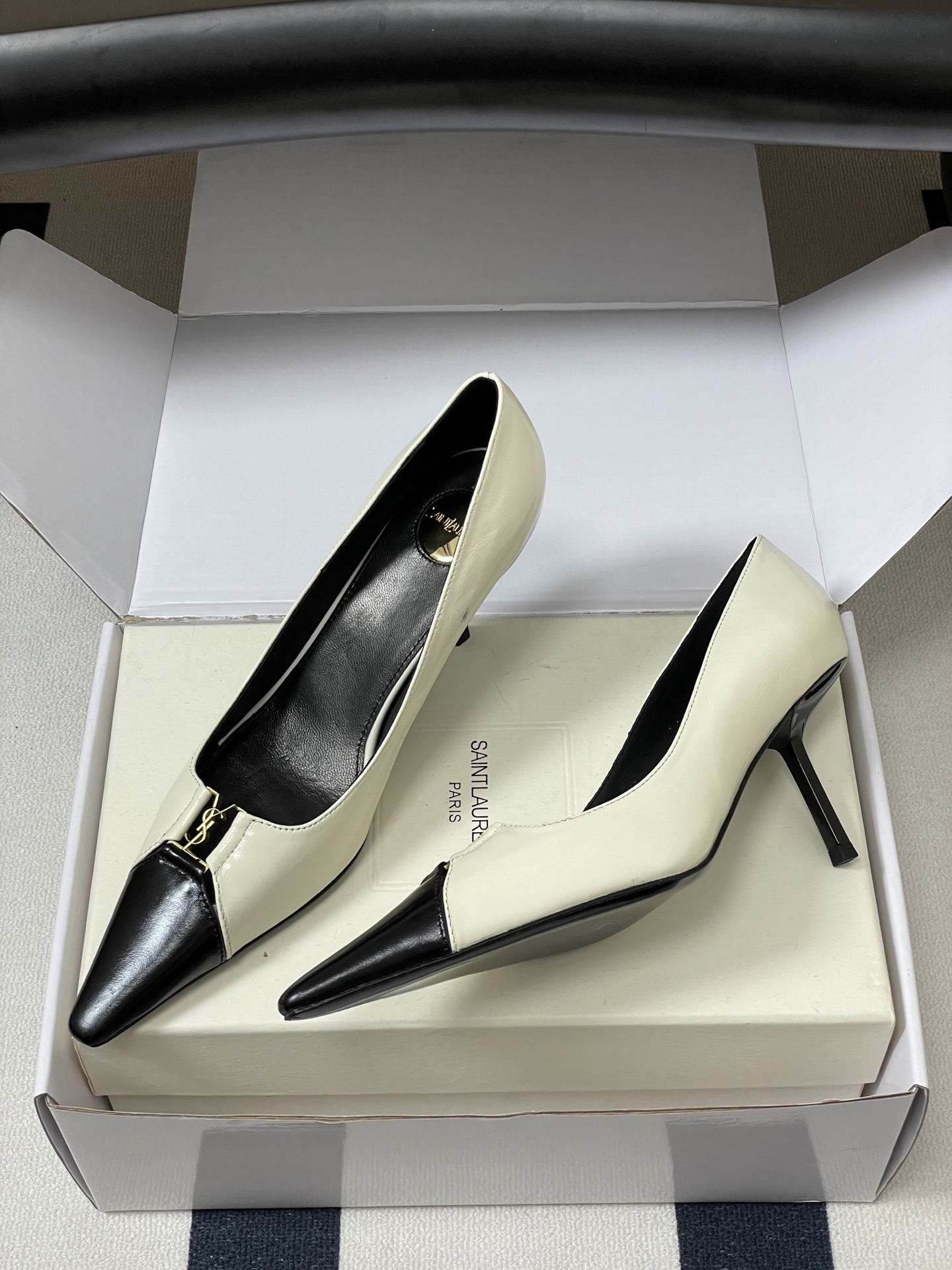 顶级品质(配高档飞机盒✈️)Saint Laurent 圣罗兰fw26 new arrival~ YSL 顶级品质(配高档飞机盒✈️)Saint Laurent 圣罗兰fw26 new arrival~ YSL