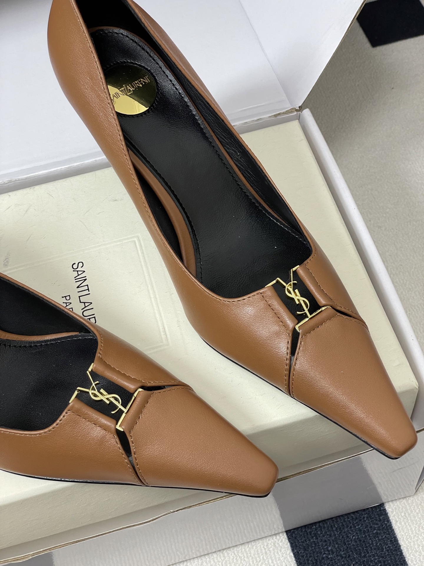 顶级品质（配高档飞机盒✈️）Saint Laurent 圣罗兰fw26 new arrival～ YSL