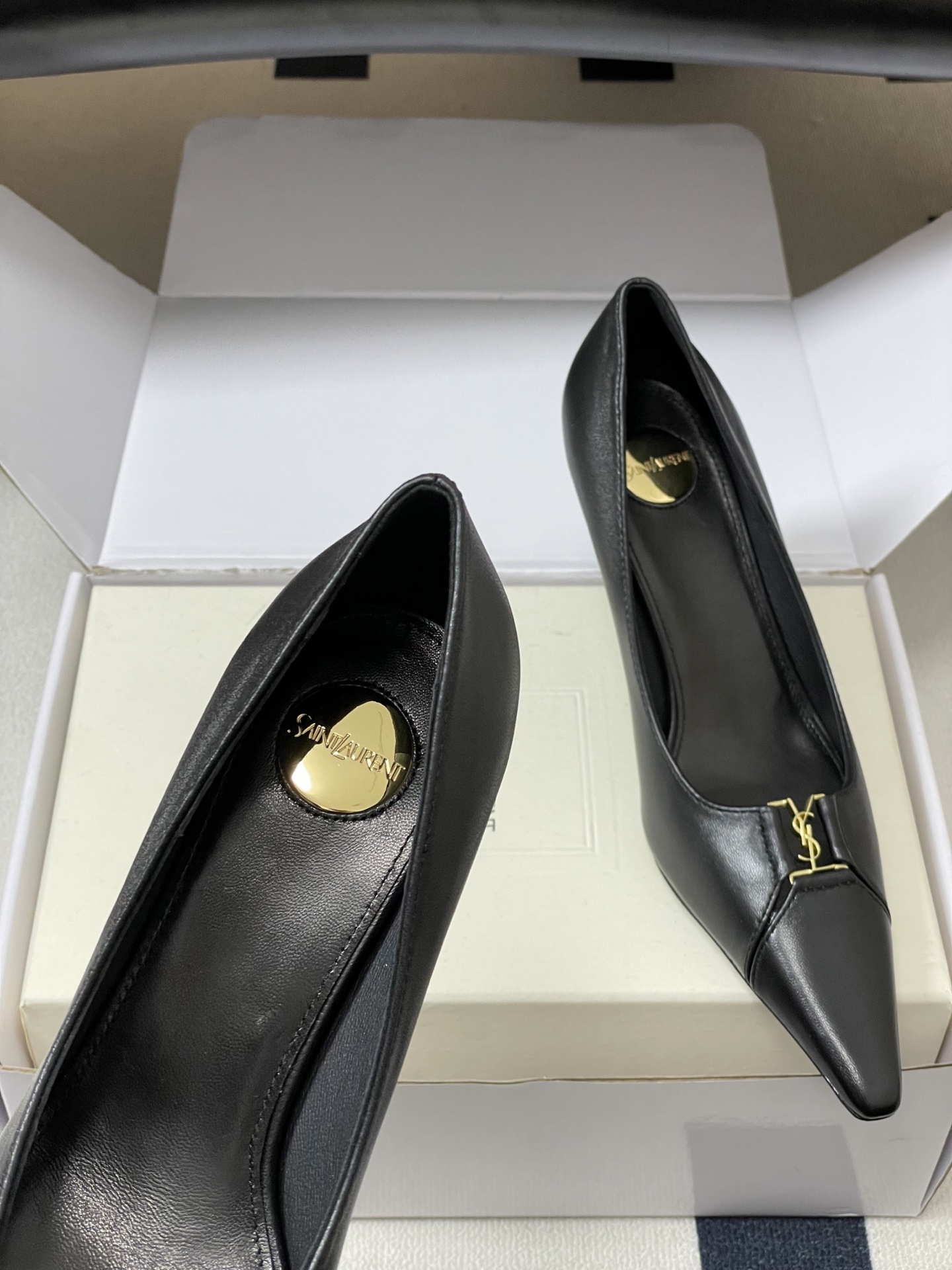 顶级品质(配高档飞机盒✈️)Saint Laurent 圣罗兰fw26 new arrival~ YSL 顶级品质(配高档飞机盒✈️)Saint Laurent 圣罗兰fw26 new arrival~ YSL