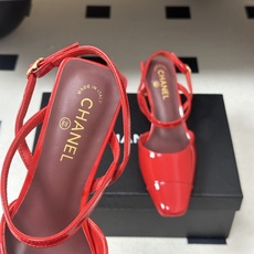 Chanel 香奈儿2026春夏新款 小香26A高跟露跟凉鞋方头漆皮后绊带凉鞋自带复古活力感的方头漆皮后 Chanel 香奈儿2026春夏新款 小香26A高跟露跟凉鞋方头漆皮后绊带凉鞋自带复古活力感的方头漆皮后