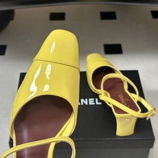Chanel 香奈儿2026春夏新款 小香26A高跟露跟凉鞋方头漆皮后绊带凉鞋自带复古活力感的方头漆皮后 Chanel 香奈儿2026春夏新款 小香26A高跟露跟凉鞋方头漆皮后绊带凉鞋自带复古活力感的方头漆皮后