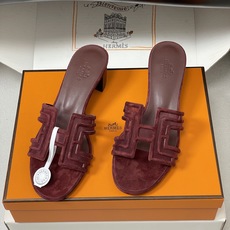 顶级品质(配高档飞机盒✈️)Hermes 爱马仕🐎 经典款 Oran凉鞋系列 2026H家最新版面🆕麂皮 顶级品质(配高档飞机盒✈️)Hermes 爱马仕🐎 经典款 Oran凉鞋系列 2026H家最新版面🆕麂皮