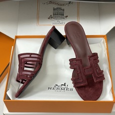 顶级品质(配高档飞机盒✈️)Hermes 爱马仕🐎 经典款 Oran凉鞋系列 2026H家最新版面🆕麂皮 顶级品质(配高档飞机盒✈️)Hermes 爱马仕🐎 经典款 Oran凉鞋系列 2026H家最新版面🆕麂皮