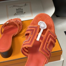 顶级品质(配高档飞机盒✈️)Hermes 爱马仕🐎 经典款 Oran凉鞋系列 2026H家最新版面🆕麂皮 顶级品质(配高档飞机盒✈️)Hermes 爱马仕🐎 经典款 Oran凉鞋系列 2026H家最新版面🆕麂皮