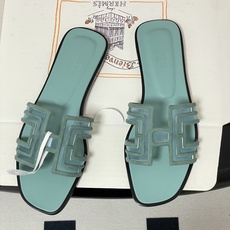 顶级品质(配高档飞机盒✈️)Hermes 爱马仕🐎 经典款 Oran凉鞋系列 2026H家最新版面🆕麂皮 顶级品质(配高档飞机盒✈️)Hermes 爱马仕🐎 经典款 Oran凉鞋系列 2026H家最新版面🆕麂皮