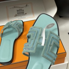 顶级品质(配高档飞机盒✈️)Hermes 爱马仕🐎 经典款 Oran凉鞋系列 2026H家最新版面🆕麂皮 顶级品质(配高档飞机盒✈️)Hermes 爱马仕🐎 经典款 Oran凉鞋系列 2026H家最新版面🆕麂皮