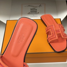 顶级品质(配高档飞机盒✈️)Hermes 爱马仕🐎 经典款 Oran凉鞋系列 2026H家最新版面🆕麂皮 顶级品质(配高档飞机盒✈️)Hermes 爱马仕🐎 经典款 Oran凉鞋系列 2026H家最新版面🆕麂皮
