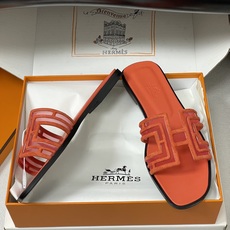 顶级品质(配高档飞机盒✈️)Hermes 爱马仕🐎 经典款 Oran凉鞋系列 2026H家最新版面🆕麂皮 顶级品质(配高档飞机盒✈️)Hermes 爱马仕🐎 经典款 Oran凉鞋系列 2026H家最新版面🆕麂皮
