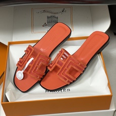 顶级品质(配高档飞机盒✈️)Hermes 爱马仕🐎 经典款 Oran凉鞋系列 2026H家最新版面🆕麂皮 顶级品质(配高档飞机盒✈️)Hermes 爱马仕🐎 经典款 Oran凉鞋系列 2026H家最新版面🆕麂皮