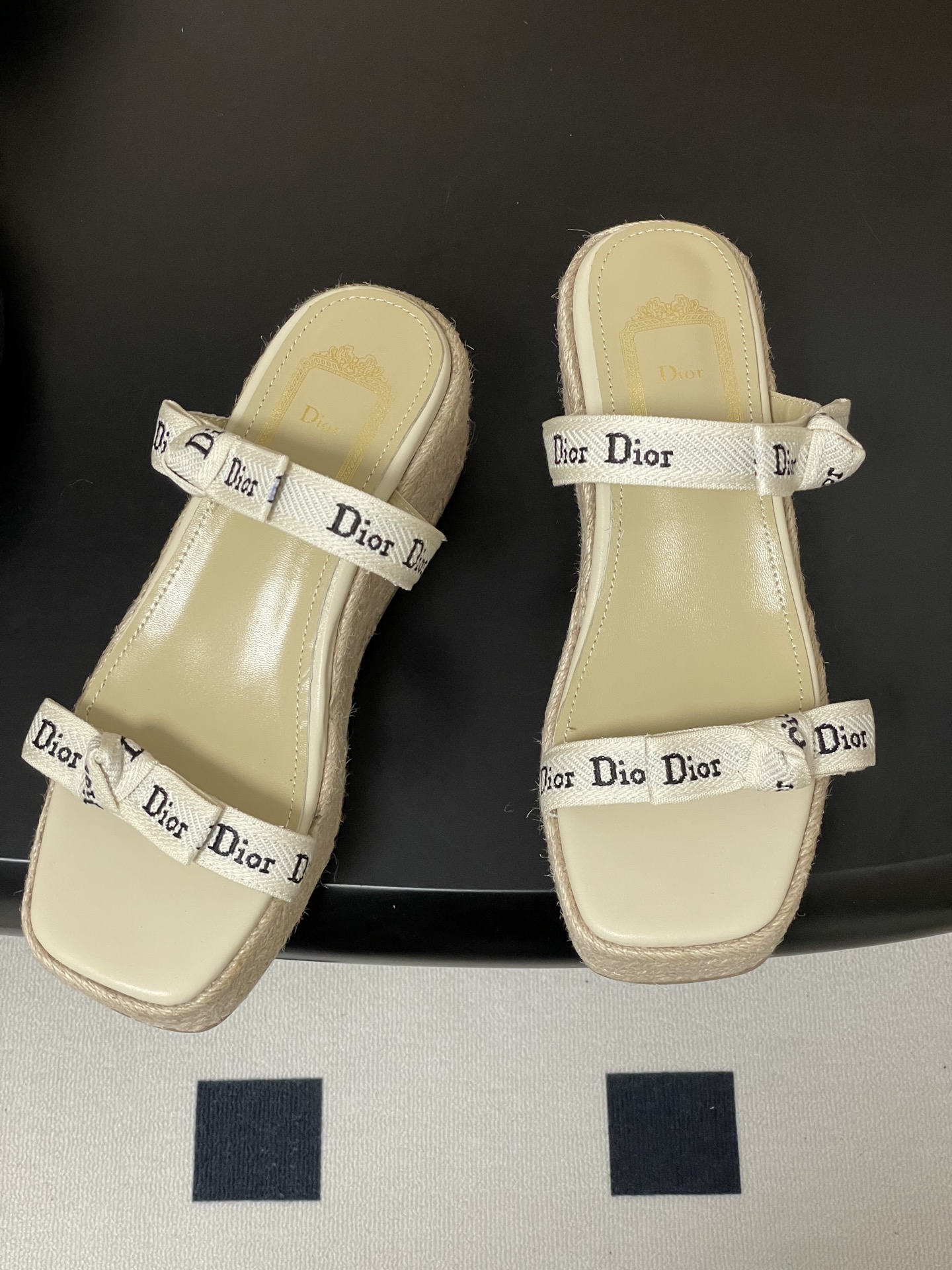 26ss春夏新款Dior 迪奥 J'Adior饰带坡跟凉拖鞋经典CD字母织带蝴蝶结方头厚底拖鞋草编麻绳底