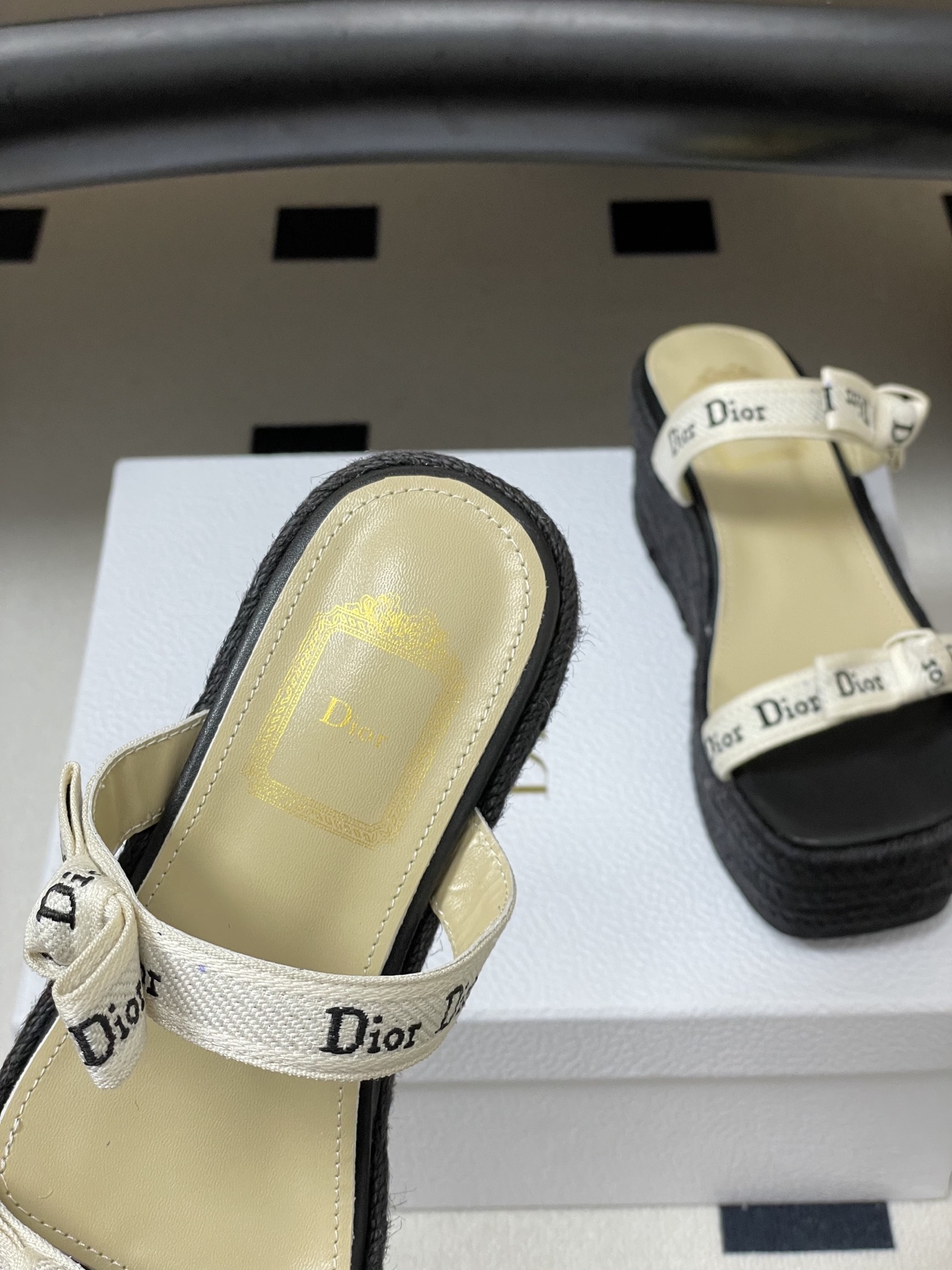 26ss春夏新款Dior 迪奥 J'Adior饰带坡跟凉拖鞋经典CD字母织带蝴蝶结方头厚底拖鞋草编麻绳底