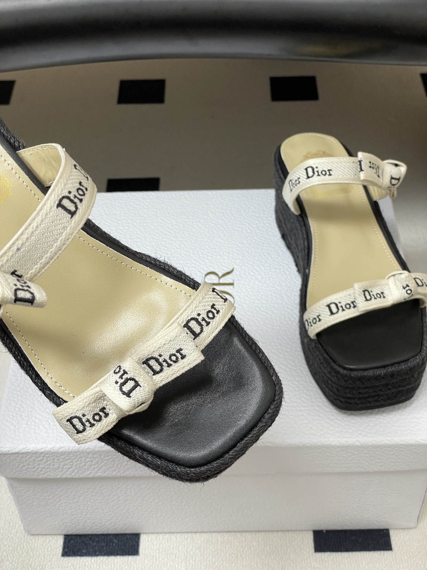 26ss春夏新款Dior 迪奥 J'Adior饰带坡跟凉拖鞋经典CD字母织带蝴蝶结方头厚底拖鞋草编麻绳底