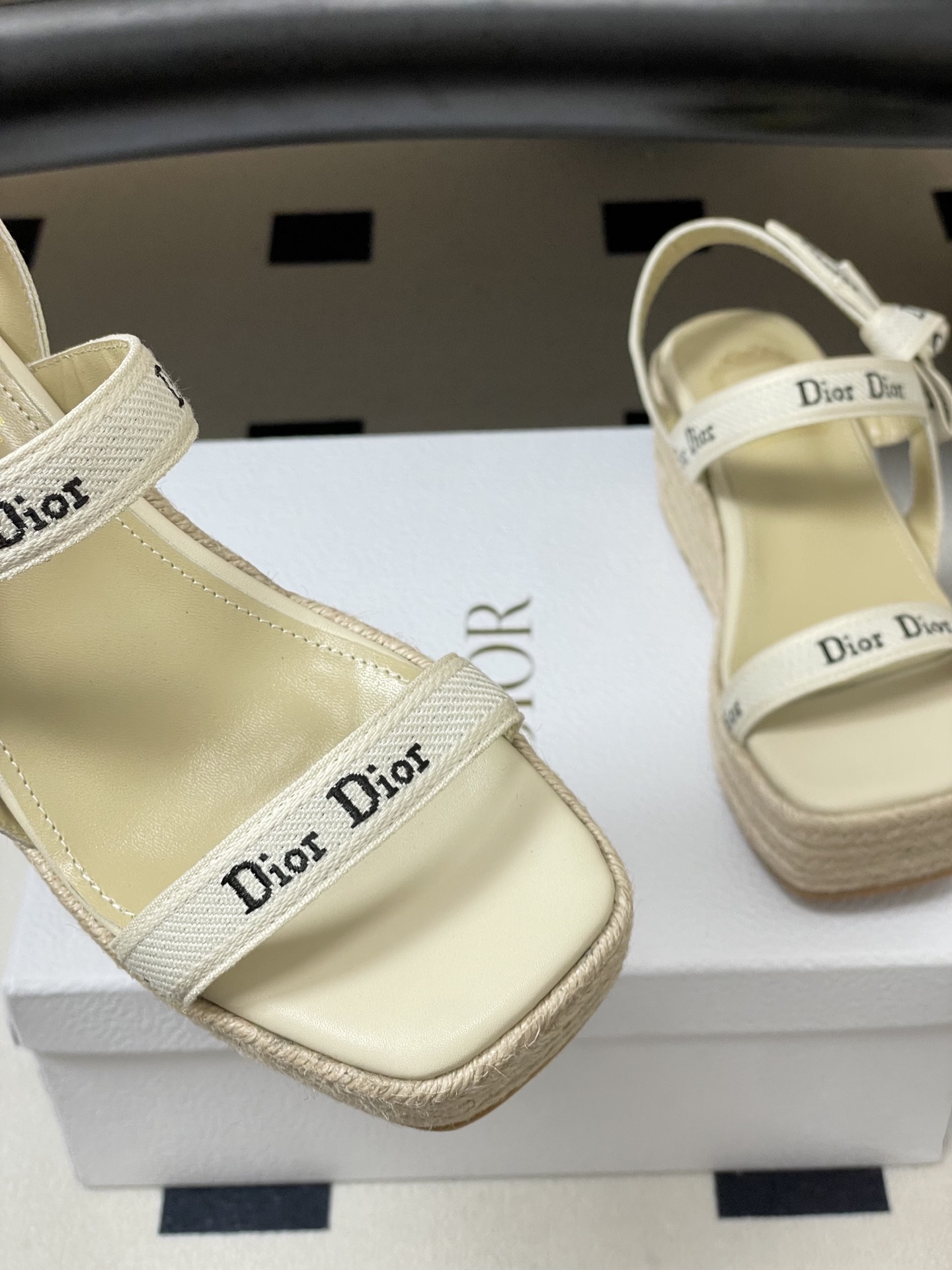 26ss春夏新款Dior 迪奥 J'Adior饰带坡跟凉拖鞋经典CD字母织带蝴蝶结方头厚底拖鞋草编麻绳底