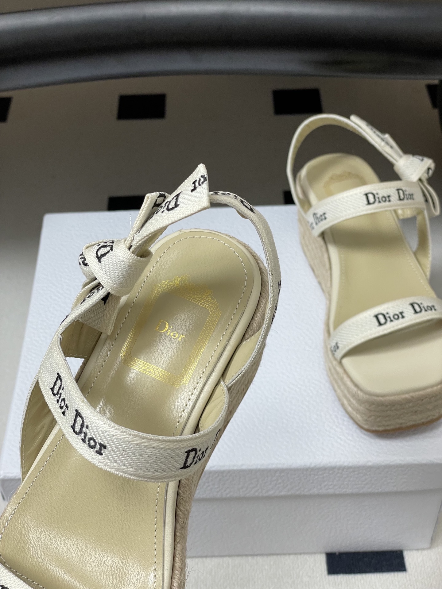 26ss春夏新款Dior 迪奥 J'Adior饰带坡跟凉拖鞋经典CD字母织带蝴蝶结方头厚底拖鞋草编麻绳底