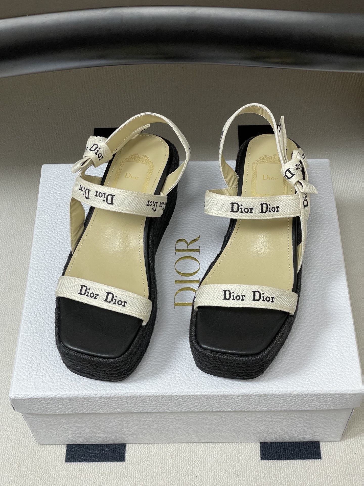26ss春夏新款Dior 迪奥 J'Adior饰带坡跟凉拖鞋经典CD字母织带蝴蝶结方头厚底拖鞋草编麻绳底