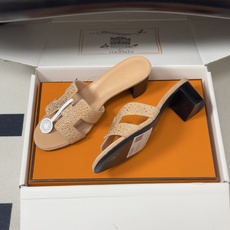 🌾 顶级品质(配高档飞机盒✈️)Hermes 爱马仕🐎 Oran钻面H拖凉鞋系列 H家烫钻H鞋面经典平底 🌾 顶级品质(配高档飞机盒✈️)Hermes 爱马仕🐎 Oran钻面H拖凉鞋系列 H家烫钻H鞋面经典平底